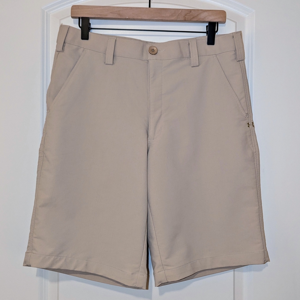 Under Armour Men's Tan Khaki Shorts Size 32